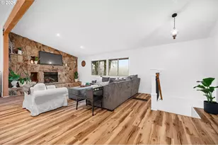 1315 SW Dorothy St, McMinnville, OR 97128 - Photo 9