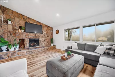 1315 SW Dorothy St, McMinnville, OR 97128 - Photo 11