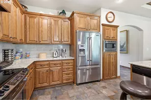 6110 Graystone Loop, Springfield, OR 97478 - Photo 9