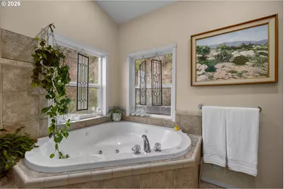 470 Black Oak Dr, Roseburg, OR 97471 - Photo 17
