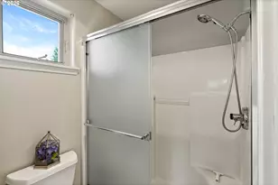 8325 SW Seneca St, Tualatin, OR 97062 - Photo 27