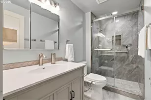 5630 S Riverside Ln, Portland, OR 97239 - Photo 19