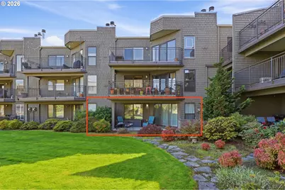 5630 S Riverside Ln #7, Portland, OR 97239 - Photo 1