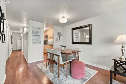 5630 S Riverside Ln #7, Portland, OR 97239 - Photo 9