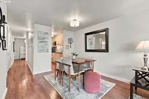 5630 S Riverside Ln, Portland, OR 97239 - Photo 9