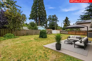10722 NE Thompson St, Portland, OR 97220 - Photo 35