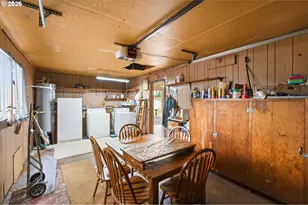 10722 NE Thompson St, Portland, OR 97220 - Photo 33