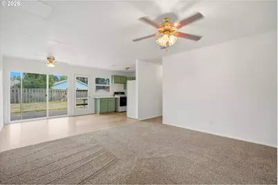 10722 NE Thompson St, Portland, OR 97220 - Photo 7