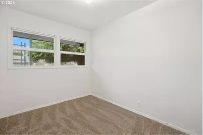 10722 NE Thompson St, Portland, OR 97220 - Photo 21