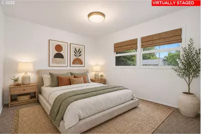 10722 NE Thompson St, Portland, OR 97220 - Photo 23