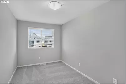 885 Kirksey St, Woodburn, OR 97071 - Photo 17
