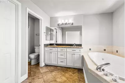 8137 SW Seneca St, Tualatin, OR 97062 - Photo 11
