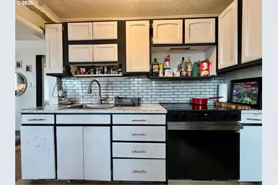 589 Rivington St, Astoria, OR 97103 - Photo 27