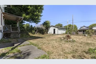976 S 5th St, Coos Bay, OR 97420 - Photo 43