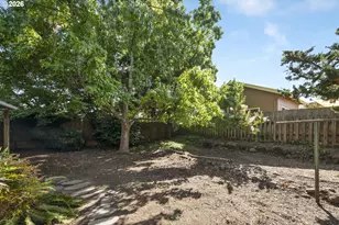4637 NE 40th Ave, Portland, OR 97211 - Photo 41
