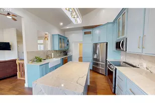 95950 N Bank Rogue River Rd, Gold Beach, OR 97444 - Photo 9