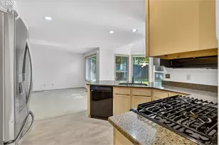 11407 SW 45th Ave, Portland, OR 97219 - Photo 13