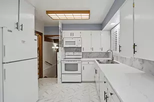 2301 NE 130th Ave, Portland, OR 97230 - Photo 11