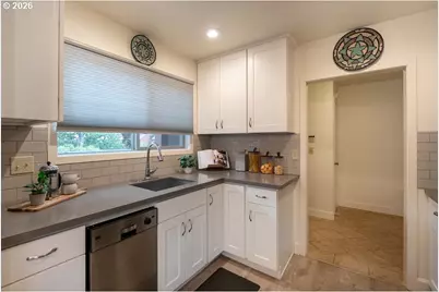 112 Oswego Smt #112, Lake Oswego, OR 97035 - Photo 3