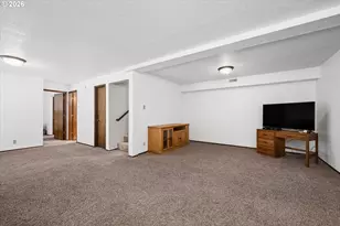 3377 W 25th Ave, Eugene, OR 97405 - Photo 17
