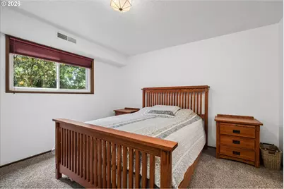 3377 W 25th Ave, Eugene, OR 97405 - Photo 17