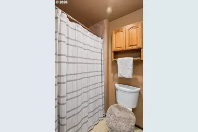 3377 W 25th Ave, Eugene, OR 97405 - Photo 21