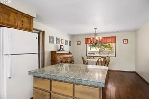 3377 W 25th Ave, Eugene, OR 97405 - Photo 11
