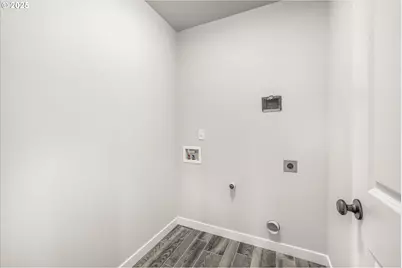 2360 NW 3rd St, Gresham, OR 97030 - Photo 43