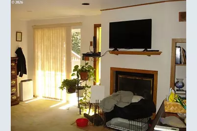 625 SE Terrace Dr, Roseburg, OR 97470 - Photo 9