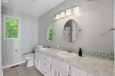3336 NE Cadet Ave, Portland, OR 97220 - Photo 27