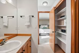 16134 NW Ryegrass St, Portland, OR 97229 - Photo 31