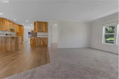 365 Mountain View Rd, Sweet Home, OR 97386 - Photo 7