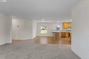 365 Mountain View Rd, Sweet Home, OR 97386 - Photo 5