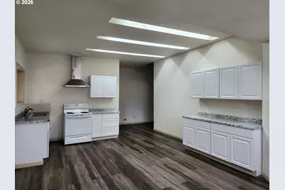 1408 S 5th Ave, Kelso, WA 98626 - Photo 17