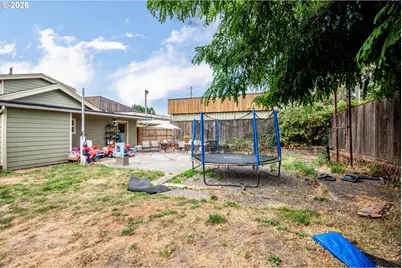 1408 S 5th Ave, Kelso, WA 98626 - Photo 5