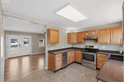 1803 Juniper Ave, Coos Bay, OR 97420 - Photo 9