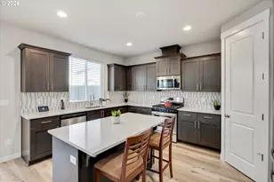 282 W 17th St, Lafayette, OR 97127 - Photo 9