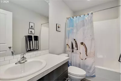 282 W 17th St, Lafayette, OR 97127 - Photo 25