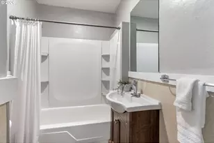 1015 E 10th St, The Dalles, OR 97058 - Photo 15