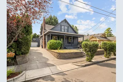624 NE 2nd Ave, Camas, WA 98607 - Photo 1