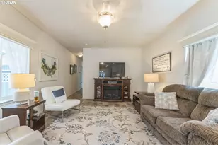 1999 Jansen Way, Woodburn, OR 97071 - Photo 7