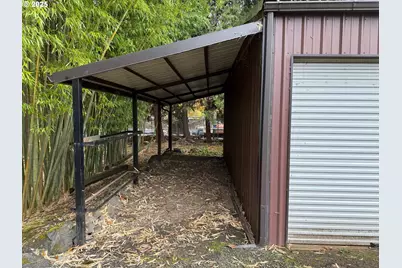 202 NE Fulton St, Roseburg, OR 97470 - Photo 35