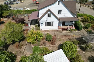 202 NE Fulton St, Roseburg, OR 97470 - Photo 41