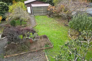 202 NE Fulton St, Roseburg, OR 97470 - Photo 25