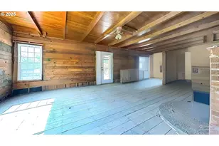 202 NE Fulton St, Roseburg, OR 97470 - Photo 7