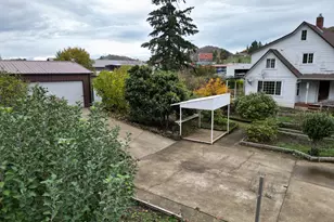 202 NE Fulton St, Roseburg, OR 97470 - Photo 45