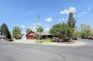 699 NE Fieldstone Ln, Prineville, OR 97754 - Photo 3