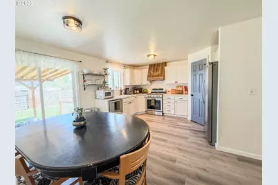 699 NE Fieldstone Ln, Prineville, OR 97754 - Photo 13