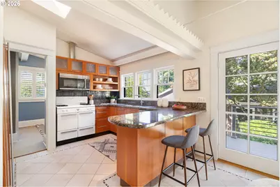 3035 SW Vermont St, Portland, OR 97219 - Photo 29