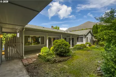 10516 SE Clinton St, Portland, OR 97266 - Photo 33